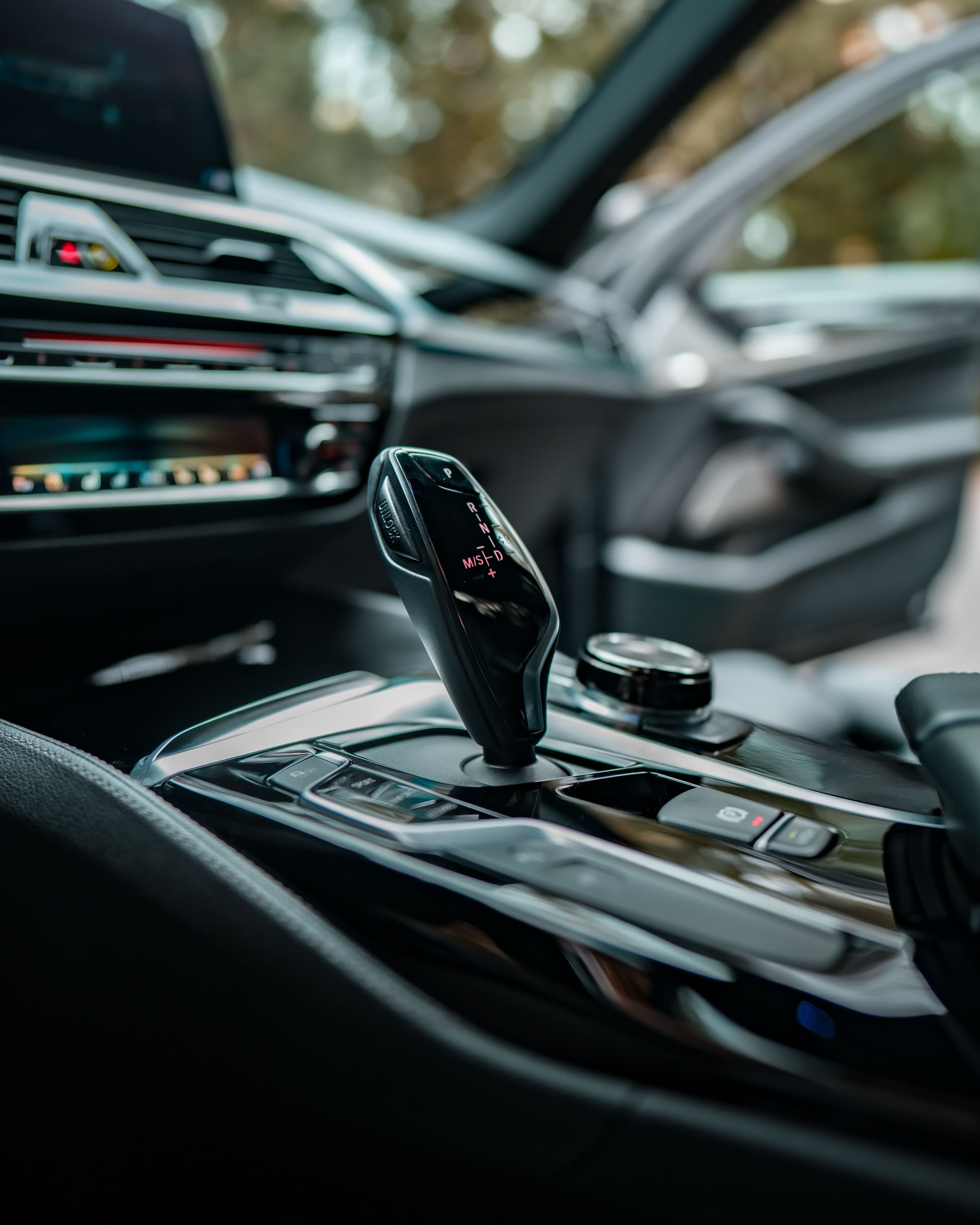 5 Warning Signs Your Automatic Gearbox Needs Servicing